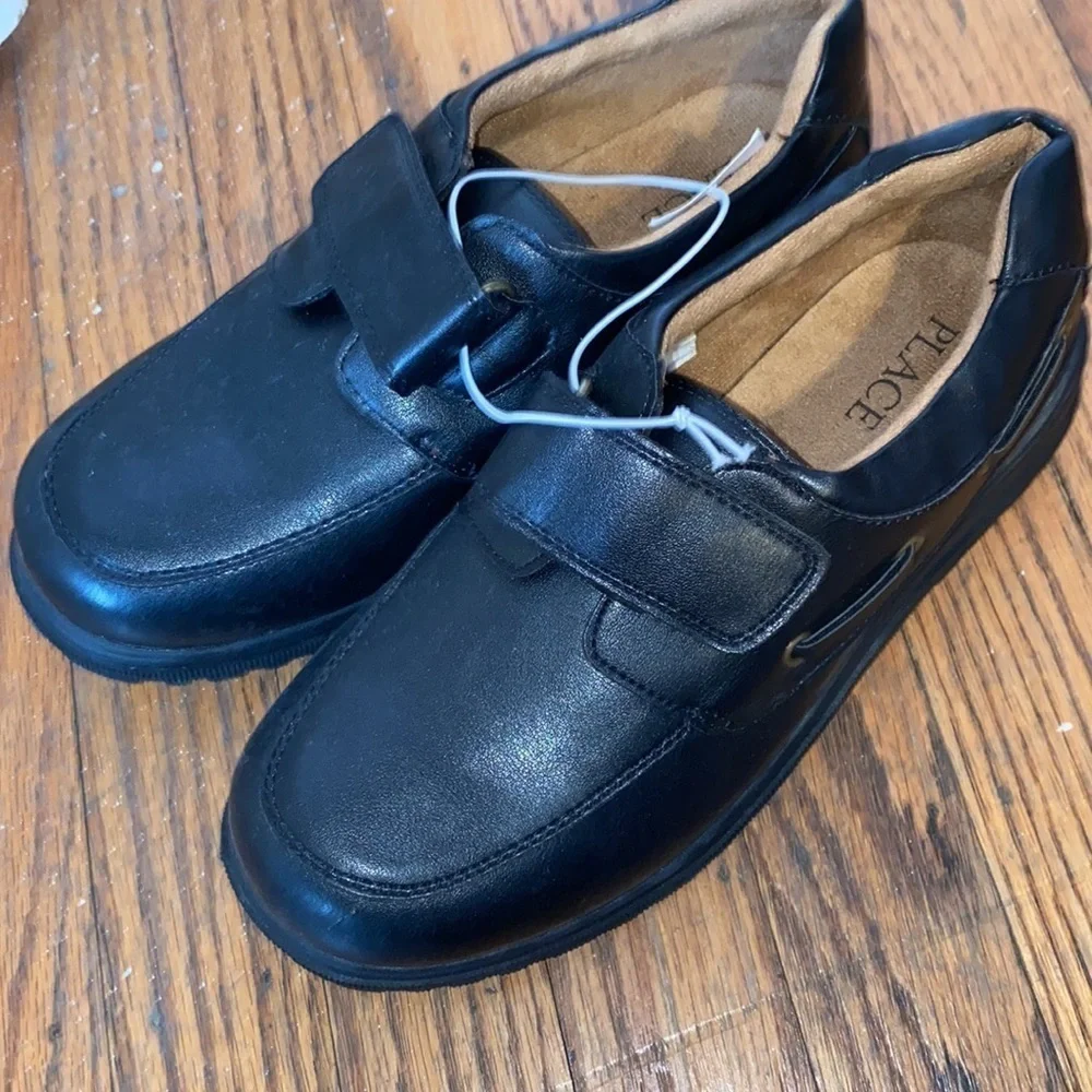 Children’s place size 4 black shoes nwt